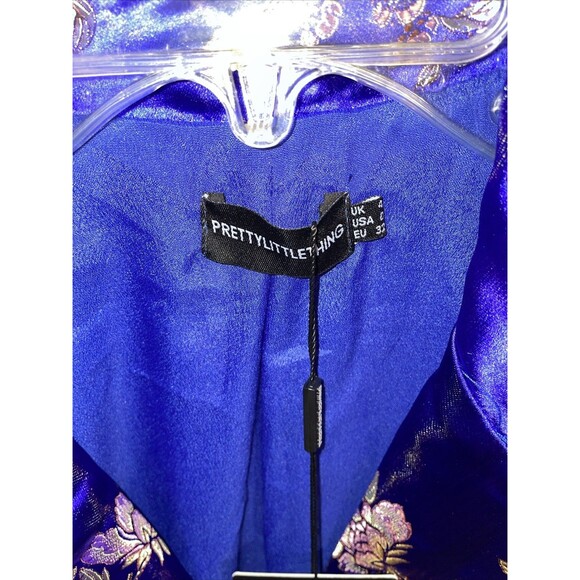 Pretty littleThing Women’s Oriental Dress Size 8 Blue Floral With Belt Going Out - Picture 2 of 12